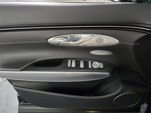 Used 2023 Genesis GV70 2.5T w/ Select Package image 29