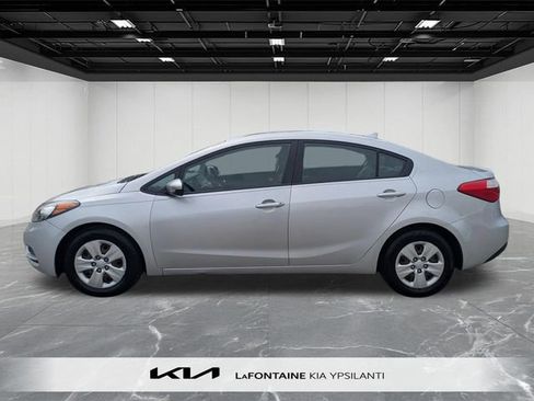 Used 2015 Kia Forte LX FWD image 2