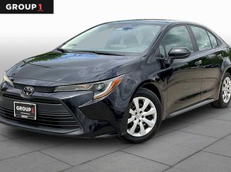 Used 2023 Toyota Corolla LE video 1