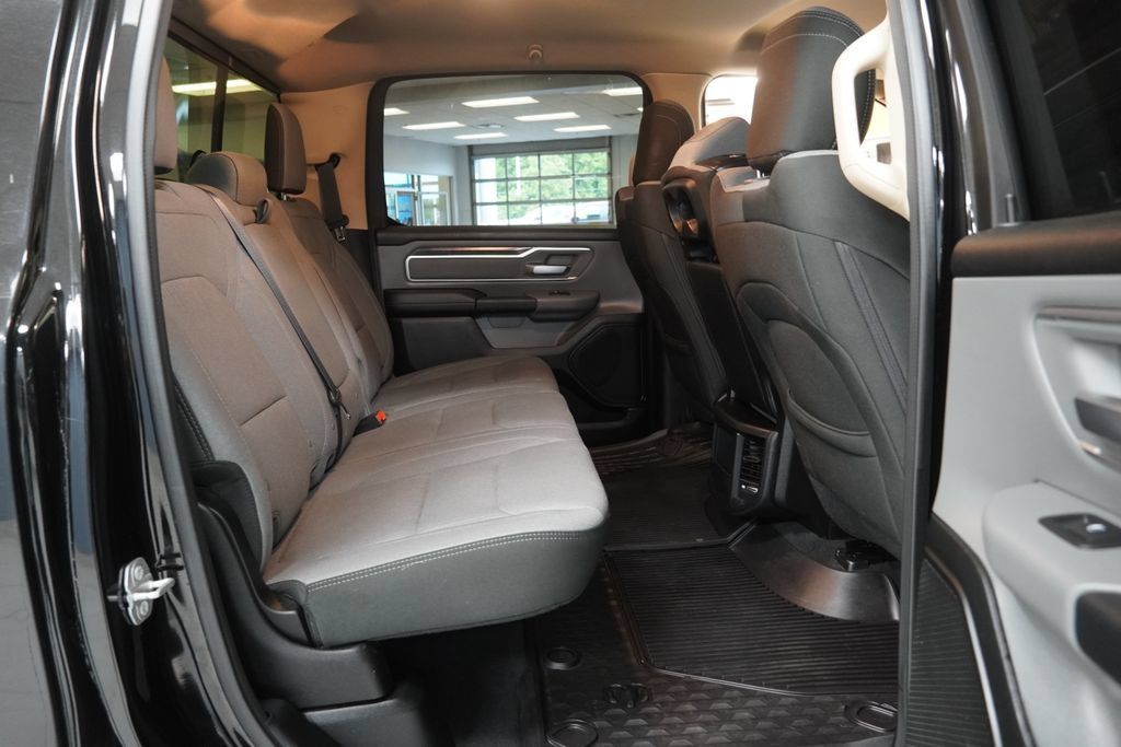 Used 2019 RAM 1500 Big Horn AWD/4WD image 31