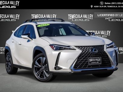 Certified 2025 Lexus UX 300h FWD w/ Accessory Package (Z2)