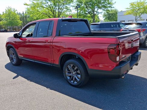 Used 2021 Honda Ridgeline Sport image 4
