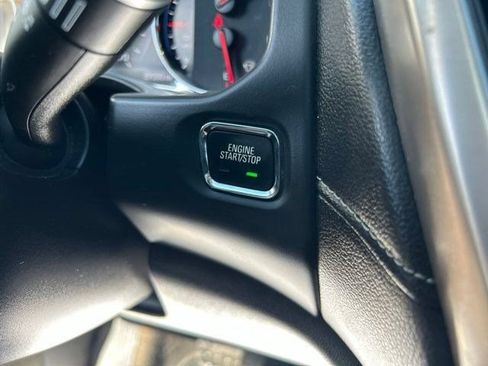 Used 2021 GMC Acadia Denali w/ Denali Technology Package FWD image 24
