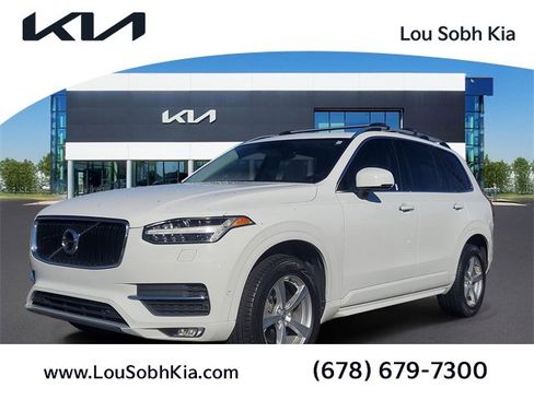Used 2017 Volvo XC90 T5 Momentum w/ Vision Package image 1