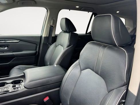 Used 2023 Honda Pilot Elite image 9