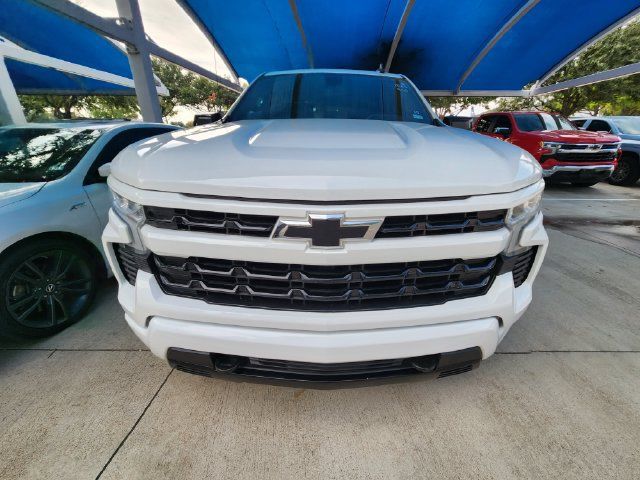 Used 2022 Chevrolet Silverado 1500 RST w/ Convenience Package II AWD/4WD image 2