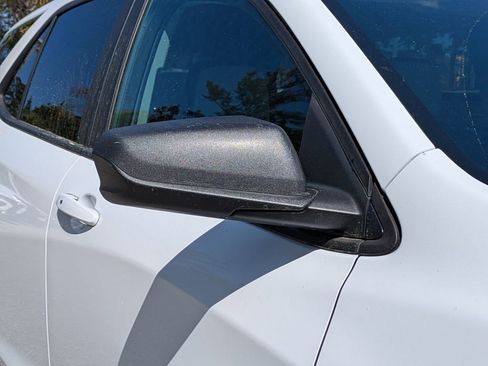 Used 2024 Chevrolet Equinox LS w/ LS Convenience Package image 11