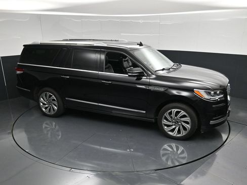 Used 2022 Lincoln Navigator L Reserve AWD/4WD image 54