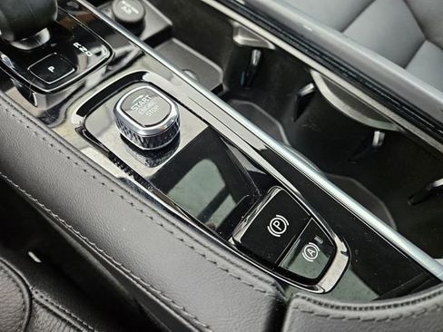 Used 2023 Volvo XC90 T8 Plus w/ Protection Package Premier image 26