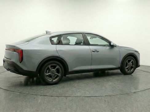 Used 2025 Kia K4 LXS image 9