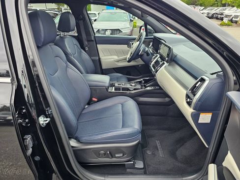 Certified 2023 Kia Sorento SX Prestige AWD/4WD image 32