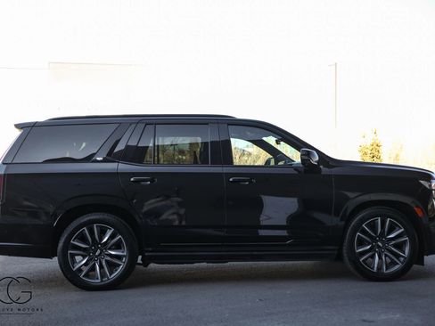 Used 2022 Cadillac Escalade Sport Platinum image 18