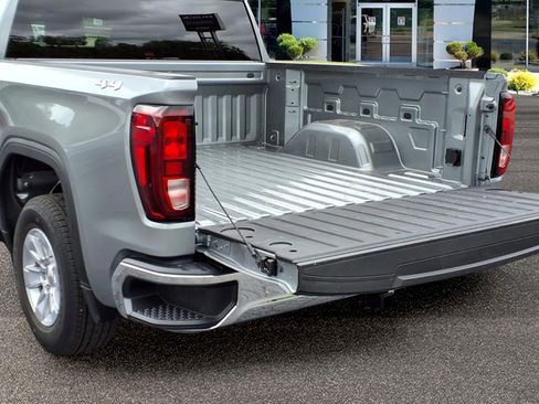 Used 2026 GMC Sierra 1500 Pro w/ Pro Value Package AWD/4WD image 26