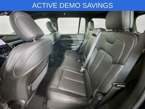 New 2025 Jeep Grand Cherokee Limited w/ Black Appearance Package AWD/4WD image 25