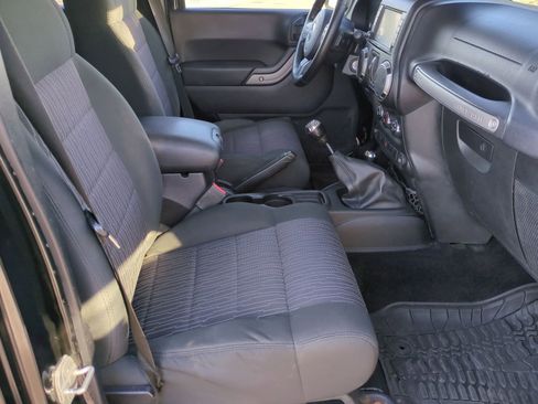 Used 2012 Jeep Wrangler Unlimited Sport image 25