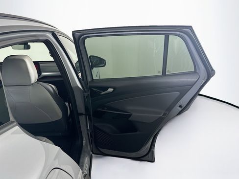 Used 2022 Volkswagen ID.4 Pro S image 32