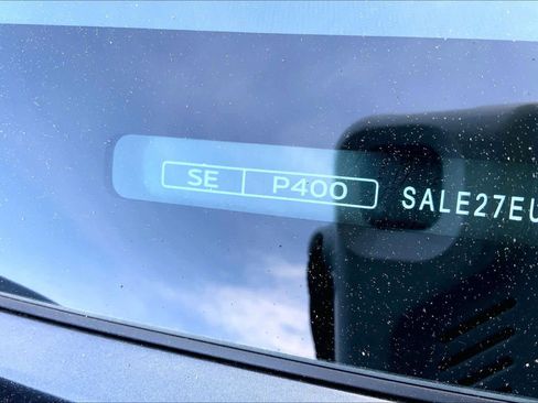 Used 2024 Land Rover Defender 110 X-Dynamic SE AWD/4WD image 29