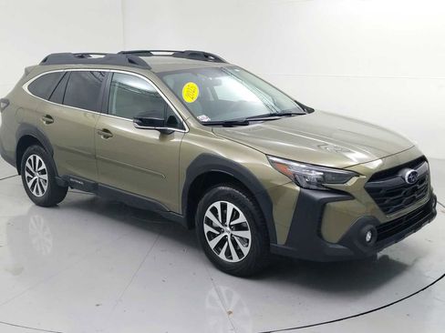Certified 2025 Subaru Outback Premium image 1