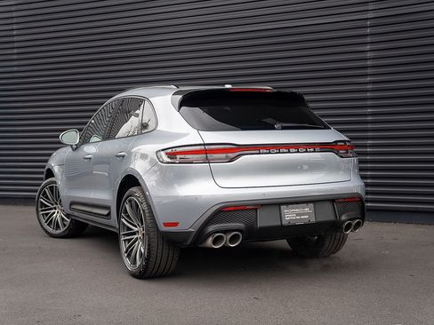 Certified 2026 Porsche Macan AWD/4WD image 3