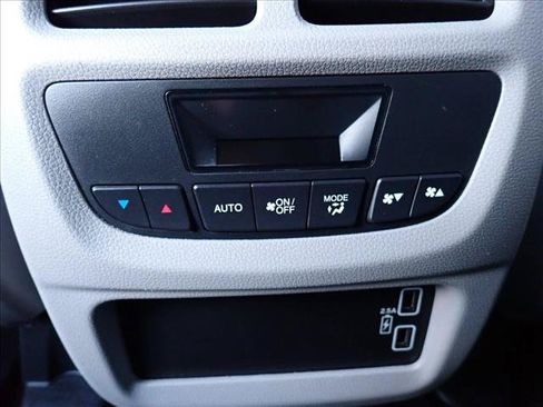 Used 2021 Honda Pilot EX-L image 11