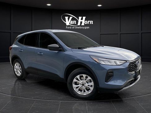 New 2026 Ford Escape Active w/ Tech Pack #1 AWD/4WD image 1