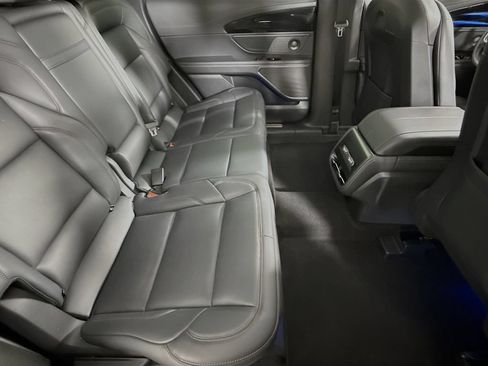 Used 2025 Lincoln Nautilus Premier w/ Equipment Group 102A AWD/4WD image 37