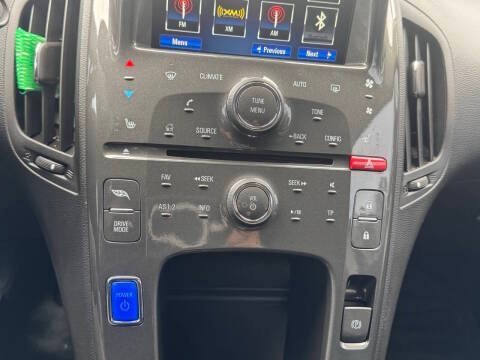 Used 2013 Chevrolet Volt Premium FWD image 16