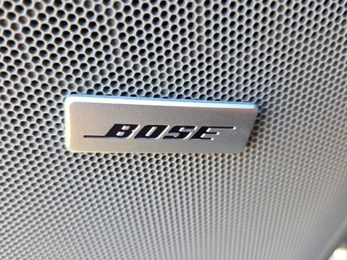 New 2026 Chevrolet Suburban Z71 image 13