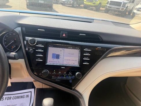 Used 2020 Toyota Camry LE w/ Carpet Mat Package FWD image 13