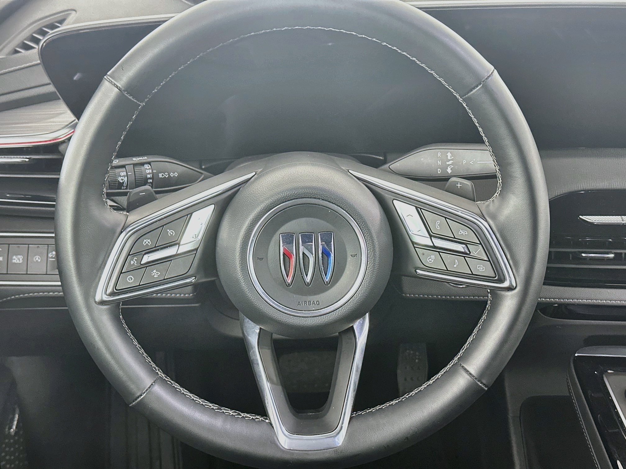 Used 2025 Buick Enclave Preferred FWD image 18