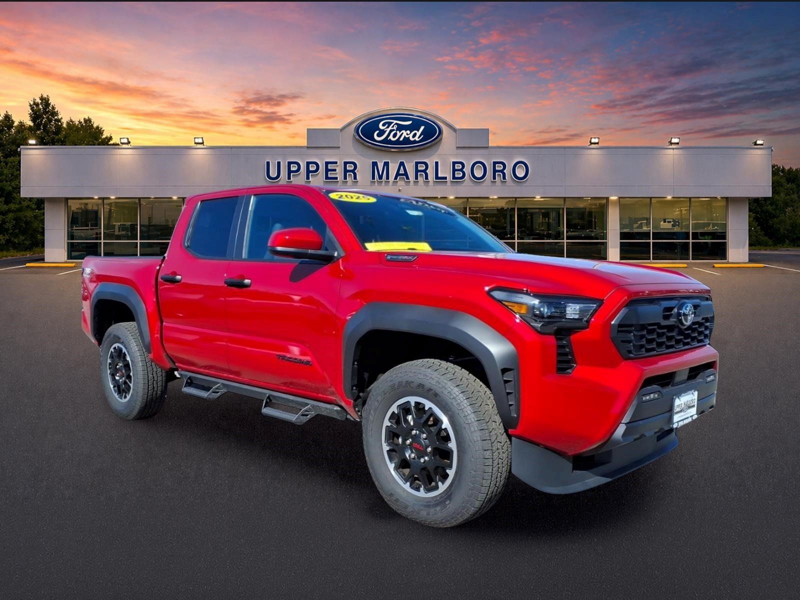 Used 2025 Toyota Tacoma TRD Off-Road AWD/4WD image 1