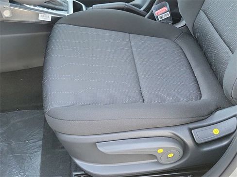 New 2026 Hyundai Venue SE image 15