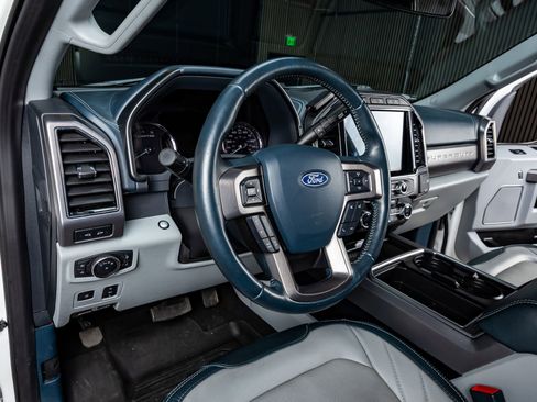 Used 2022 Ford F250 Limited image 16