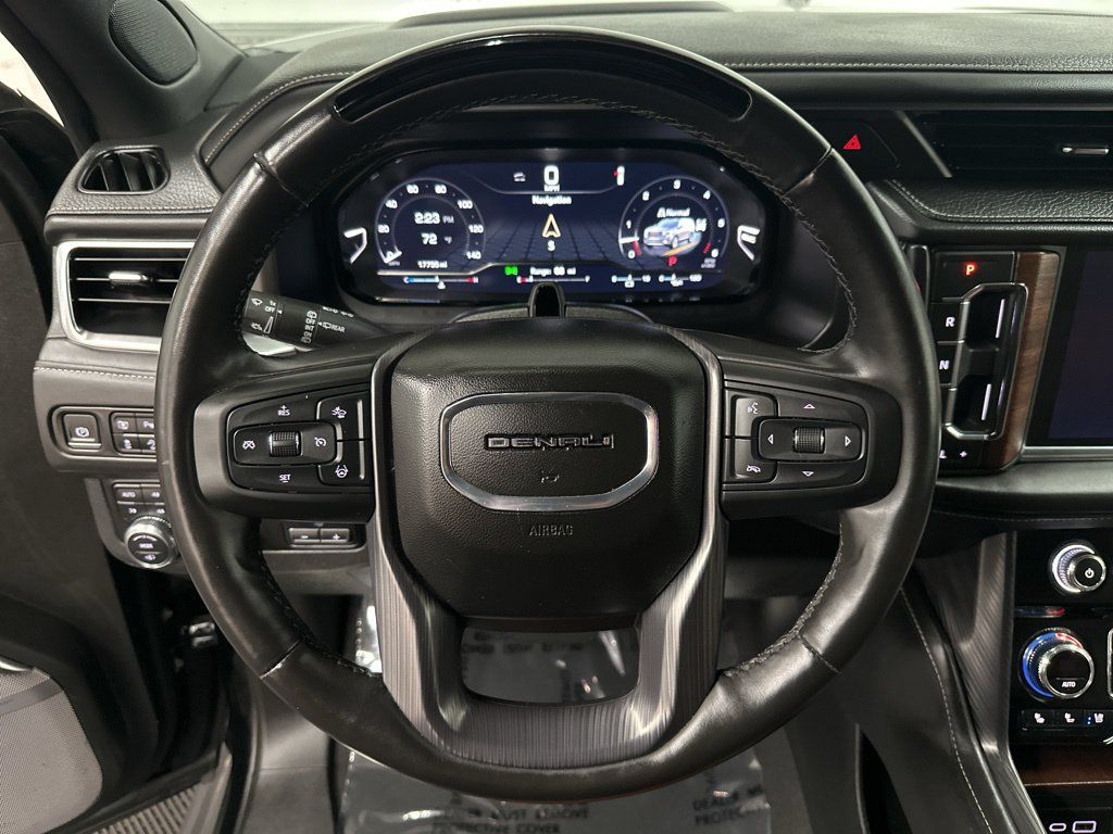 Used 2024 GMC Yukon Denali Ultimate AWD/4WD image 13