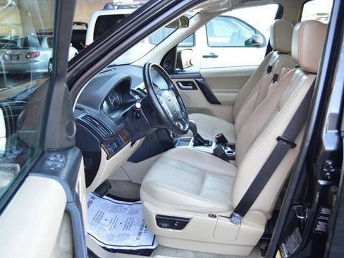 Used 2013 Land Rover LR2 HSE AWD/4WD image 46