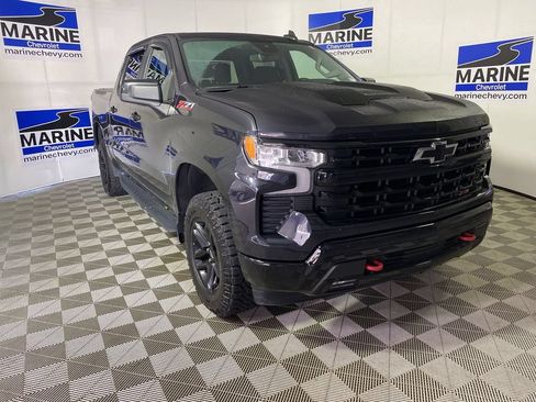Used 2022 Chevrolet Silverado 1500 LT Trail Boss AWD/4WD image 1