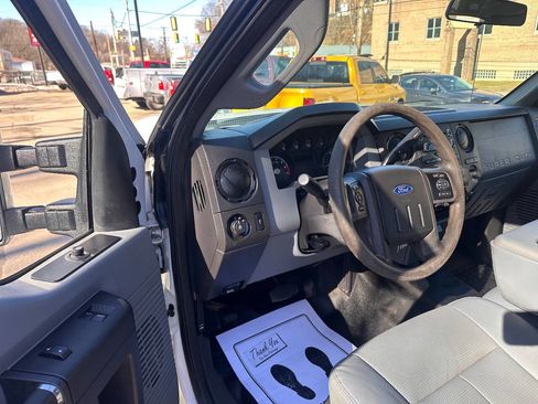 Used 2016 Ford F250 XL w/ XL Appearance Package image 10