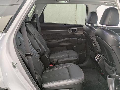 Used 2023 Kia Sorento SX Prestige AWD/4WD image 31