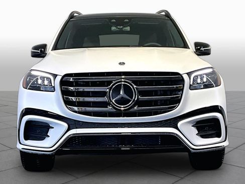 New 2026 Mercedes-Benz GLS 450 4MATIC image 2