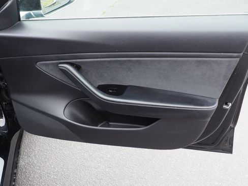 Used 2019 Tesla Model 3 Standard Range Plus image 20