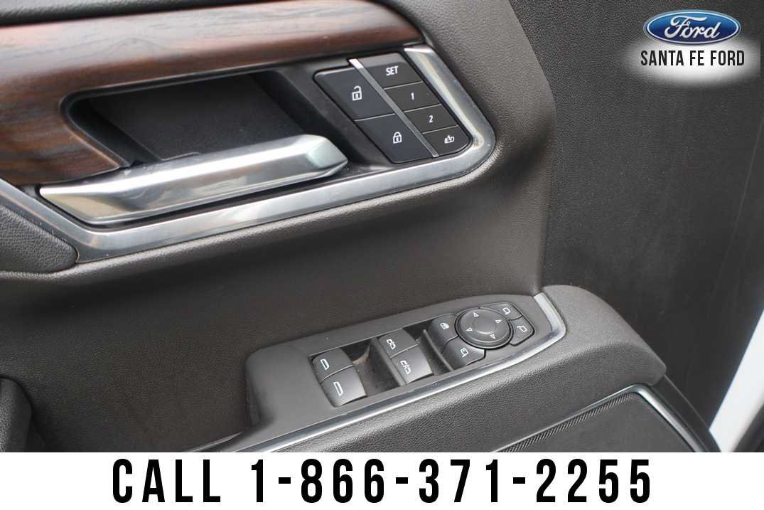 Used 2025 GMC Sierra 1500 SLT AWD/4WD image 15