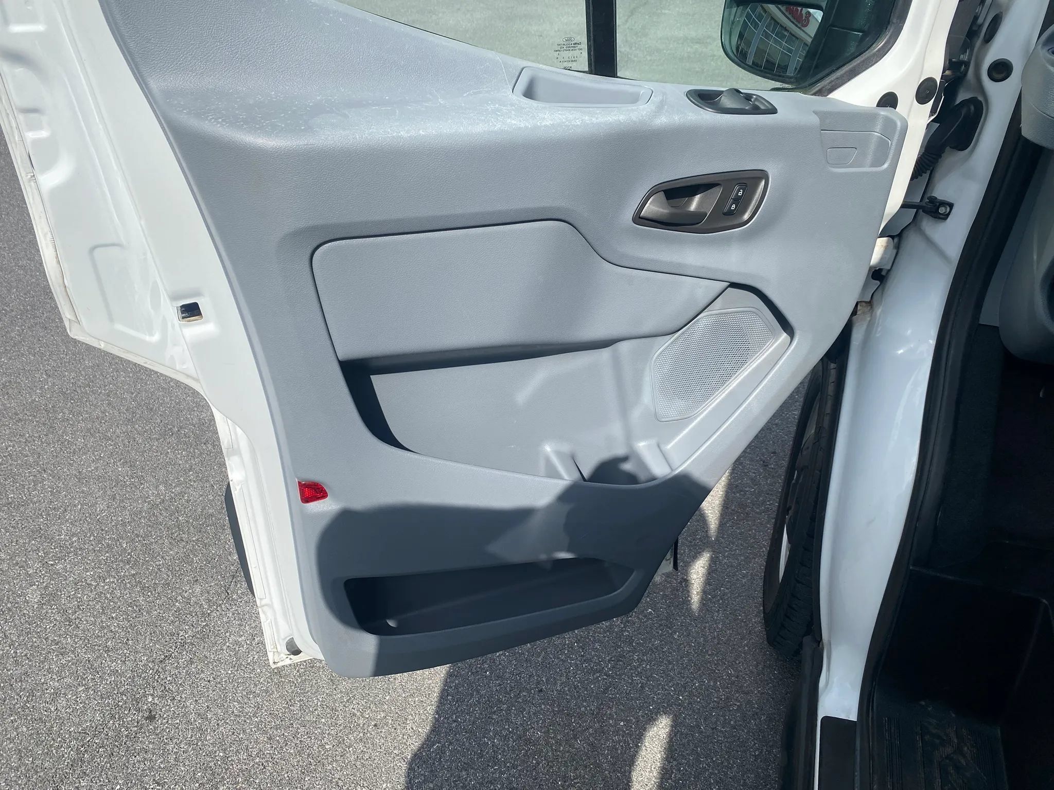 Used 2018 Ford Transit 350 XL RWD image 8