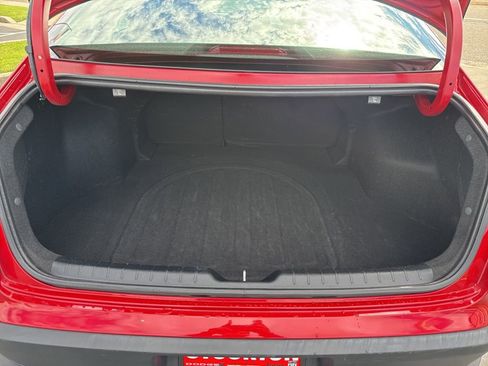 Used 2025 Kia K4 LXS image 6