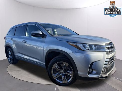 Used 2019 Toyota Highlander Limited Platinum image 1