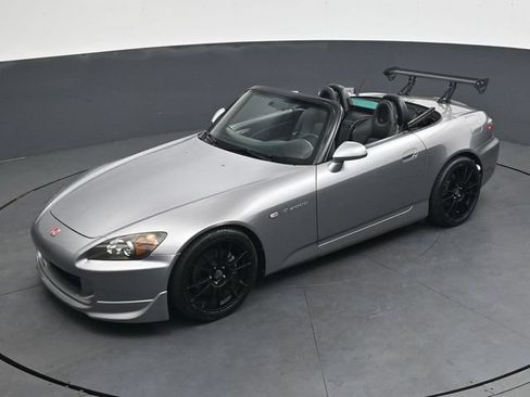 Used 2005 Honda S2000 image 25