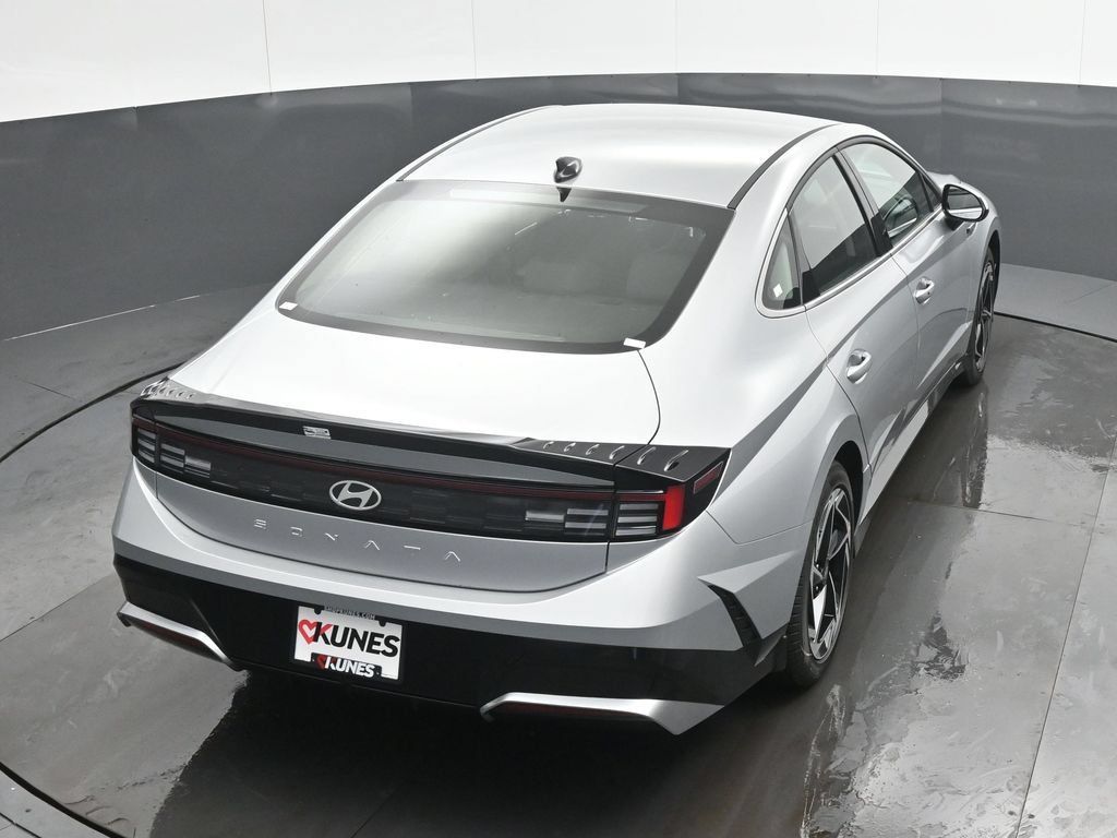 New 2026 Hyundai Sonata SEL FWD image 32