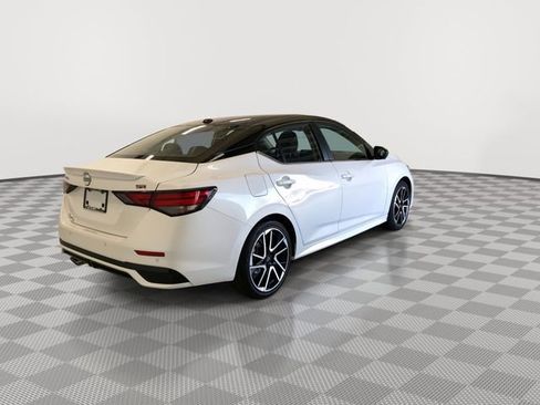 Certified 2025 Nissan Sentra SR w/ SR Premium Package image 10