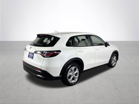 Certified 2025 Honda HR-V LX image 7