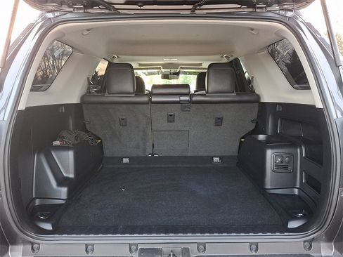 Certified 2022 Toyota 4Runner SR5 Premium image 29