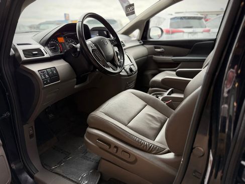 Used 2017 Honda Odyssey Touring Elite image 8